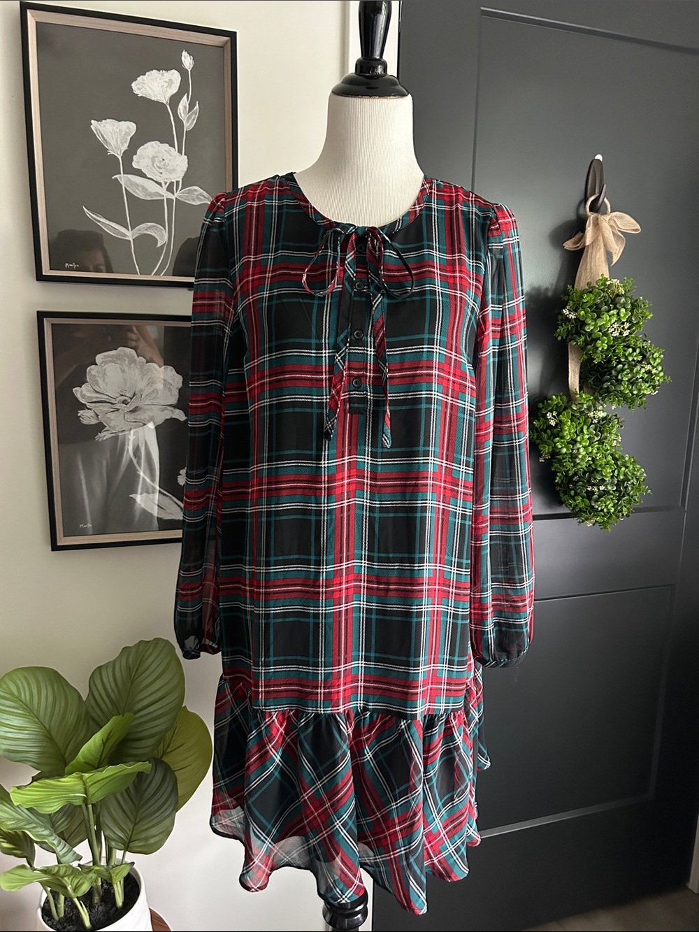 🌹🎄 M Plaid Tie-Neck Long Sleeve Dress - Red black & Green